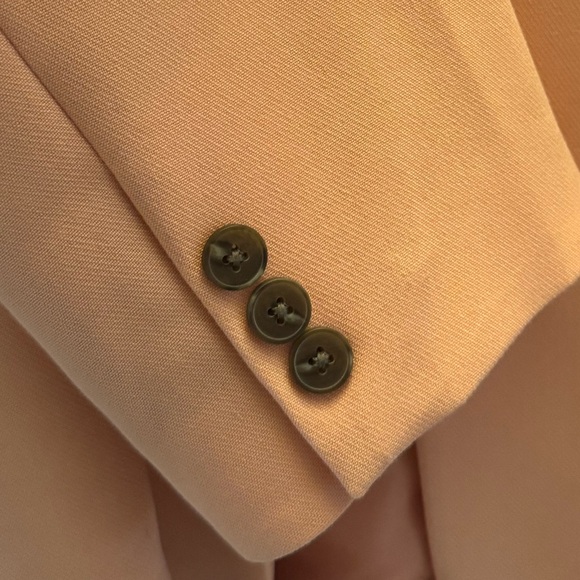 Women’s Blazer in gorgeous salmon color - Picture 4 of 4